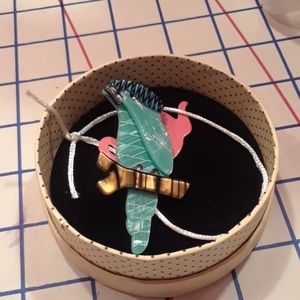 Erstwilder collector pin